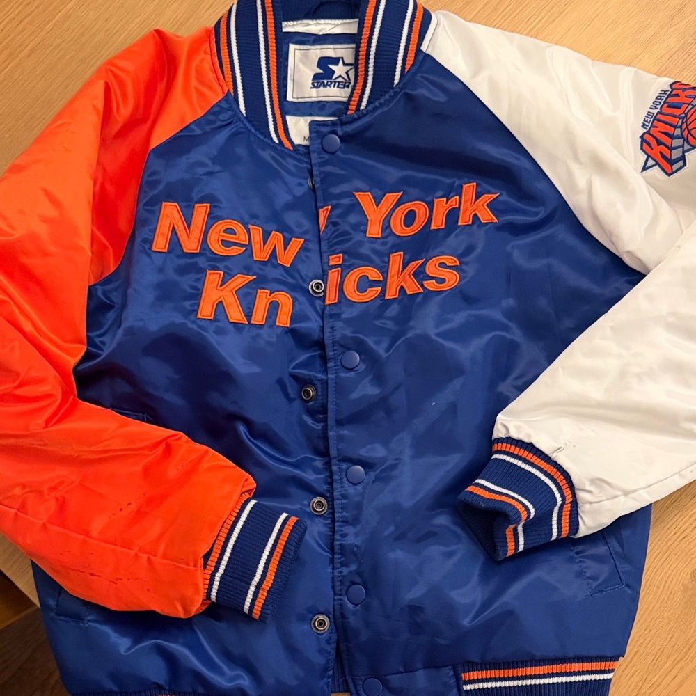 STARTER New York Knicks Satin Puffer Jacket - Blue/Orange/White